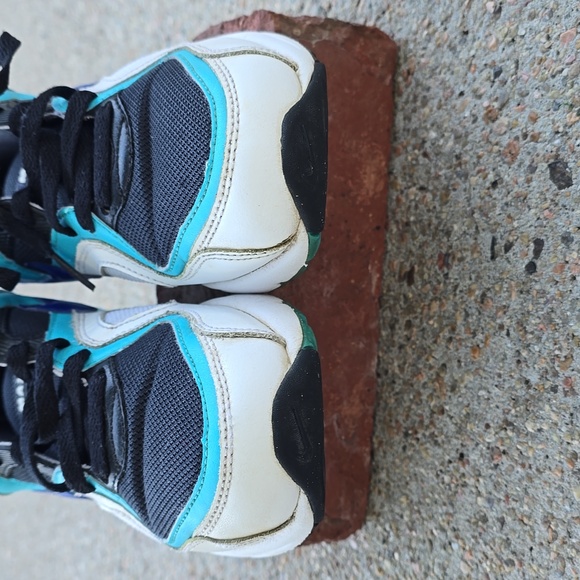 Nike Air Max Go Strong Retro 2012 Athletic  Shoes Size 8 - Picture 9 of 11